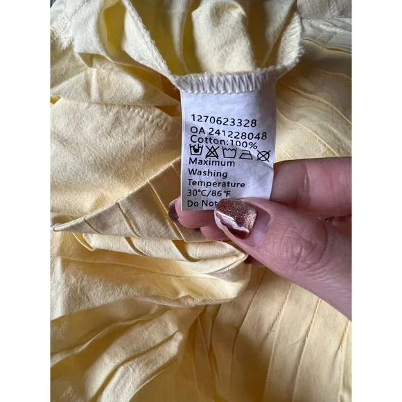 Commense Yellow Pleated Two-Piece Set Sleeveless Top & Shorts XS - Picture 6 of 6